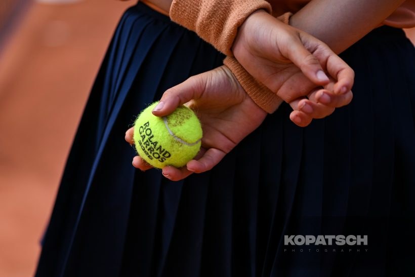 A ballkid — 2026 Roland Garros