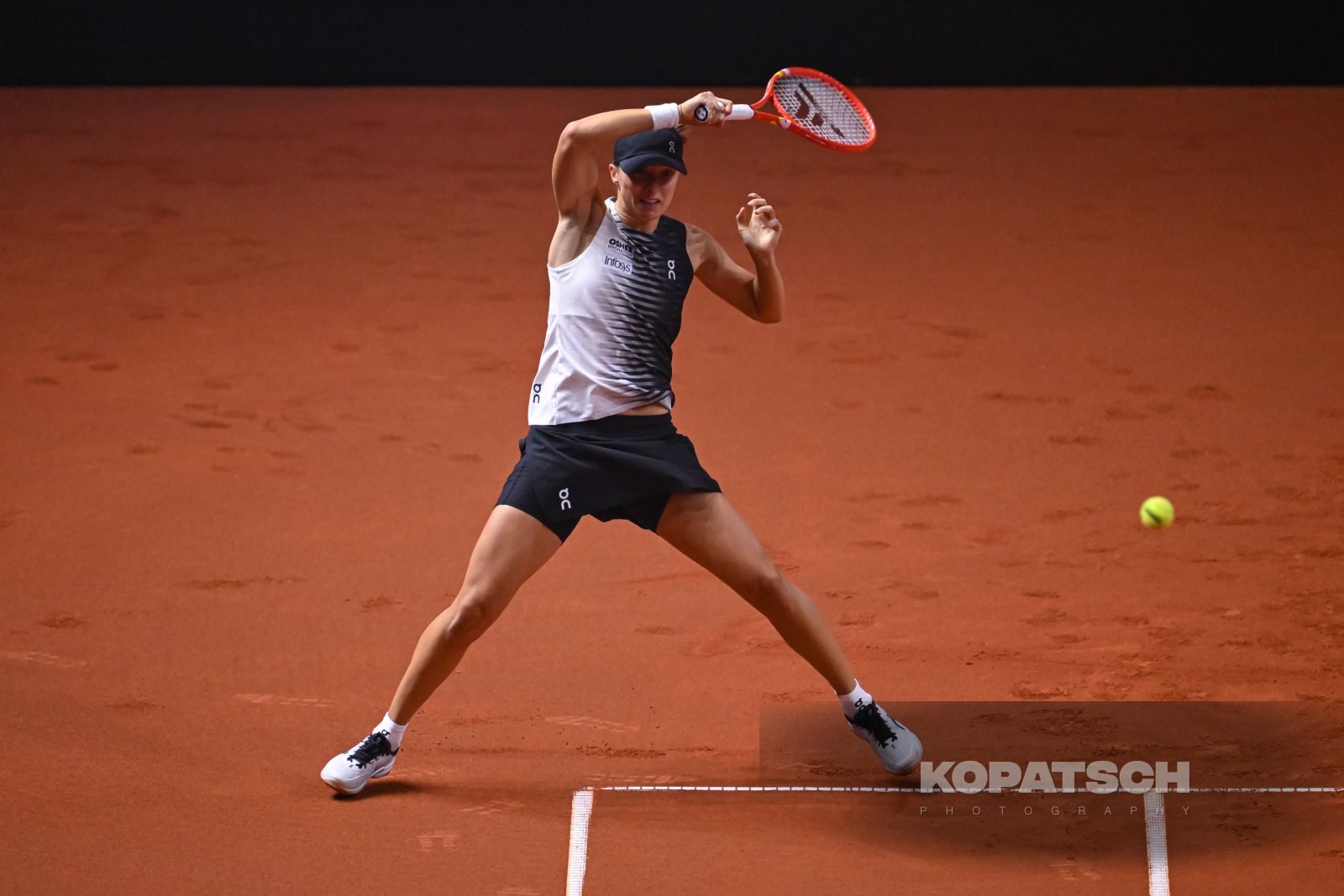 Iga Swiatek — 2026 Stuttgart Pgt — 2026 Stuttgart PTGP
