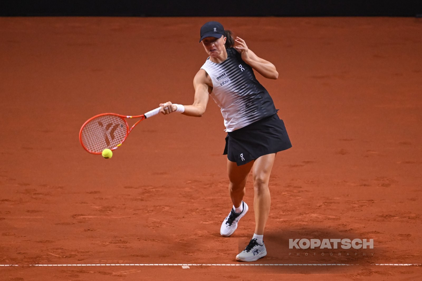 Iga Swiatek — 2026 Stuttgart Pgt — 2026 Stuttgart PTGP