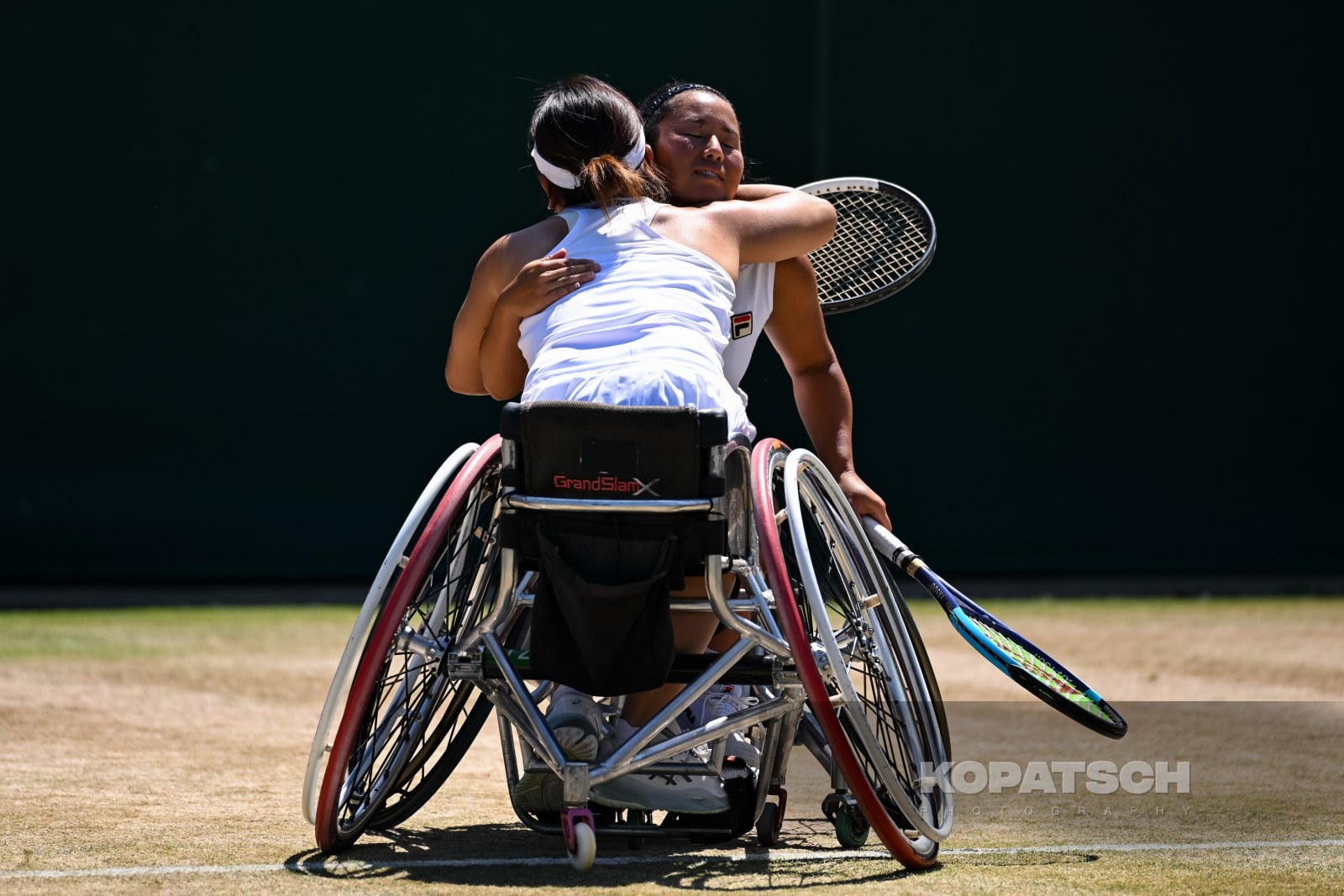 Yui Kamiji of Japan and Zhenzhen Zhu of China — 2026 Wimbledon